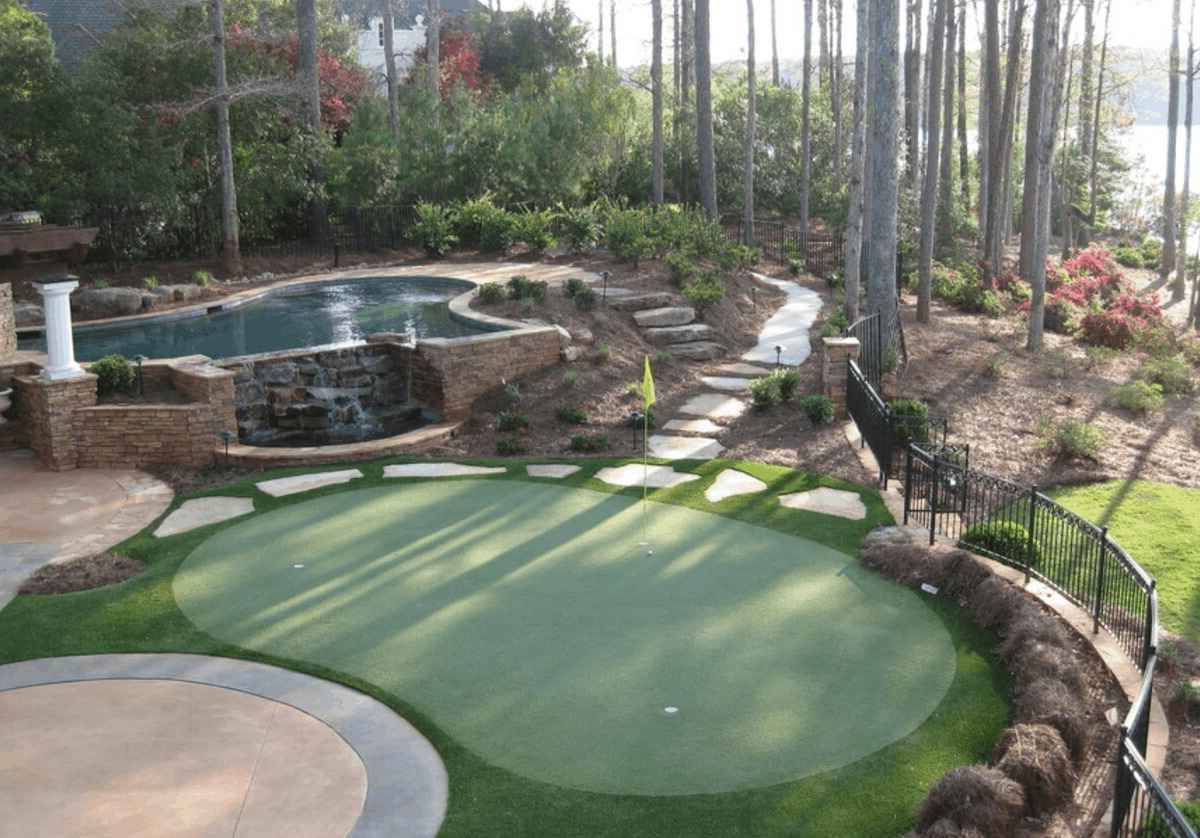 DIY Putting Green: Create Your Own Backyard Golf Oasis