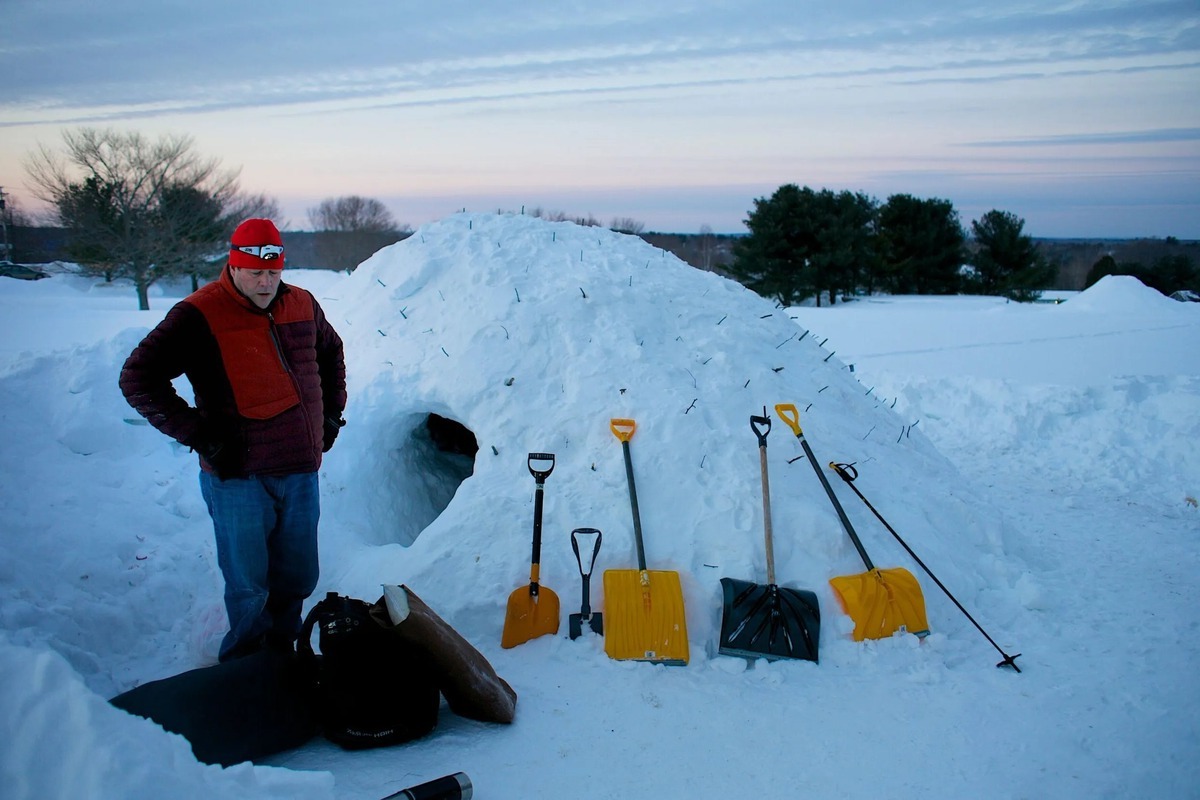 Igloo Building: A DIY Guide To Crafting Your Own Arctic Shelter