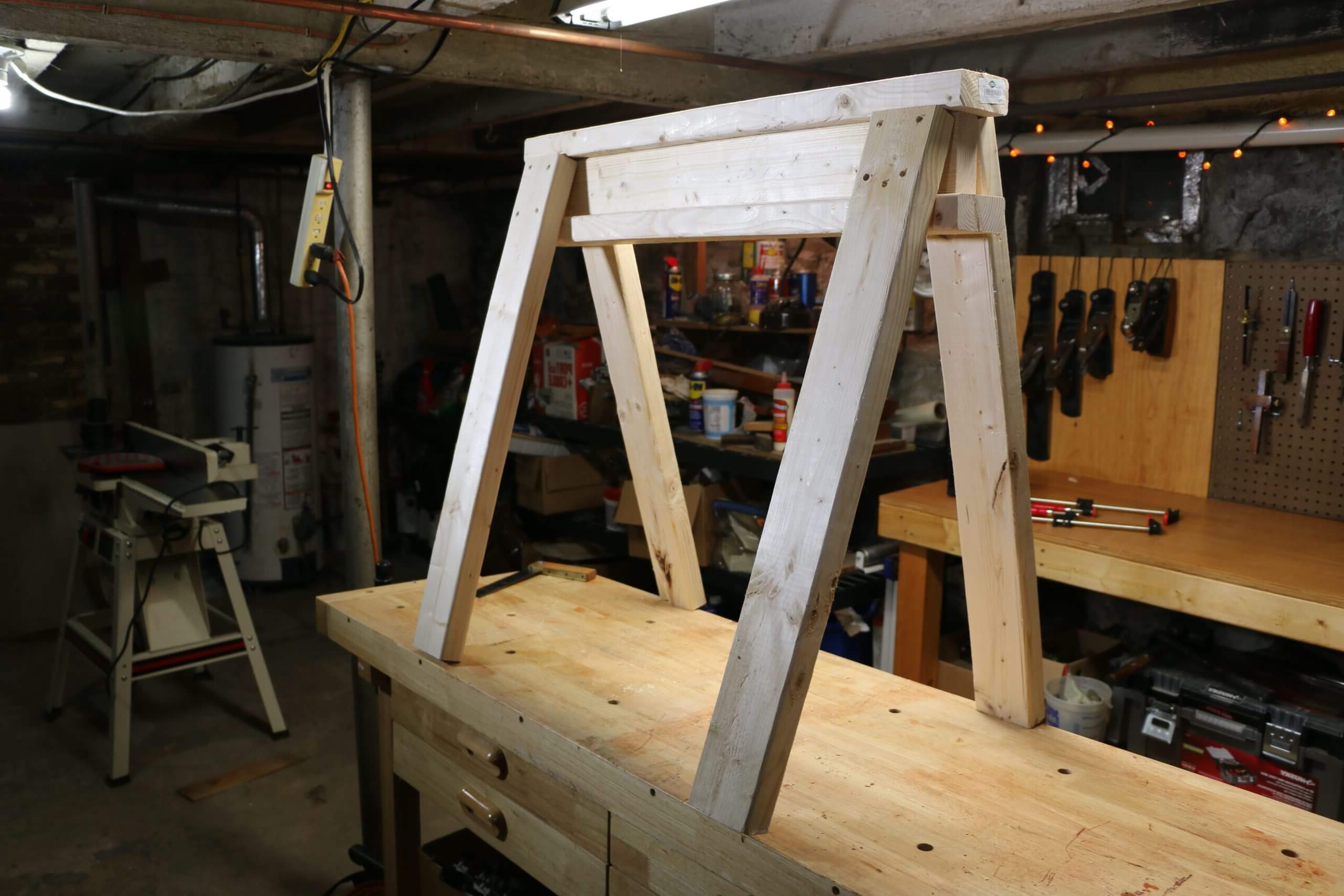 Saw Horse Plans: DIY Guide For Building Sturdy And Versatile Workbenches