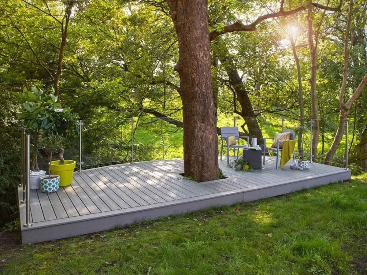 Tree Deck Building: How To Build A Deck Around A Tree