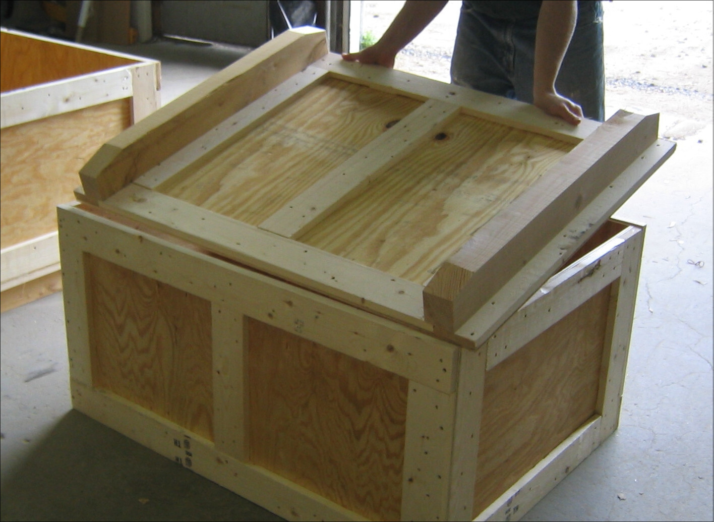 How To Build A Wooden Crate For Shipping