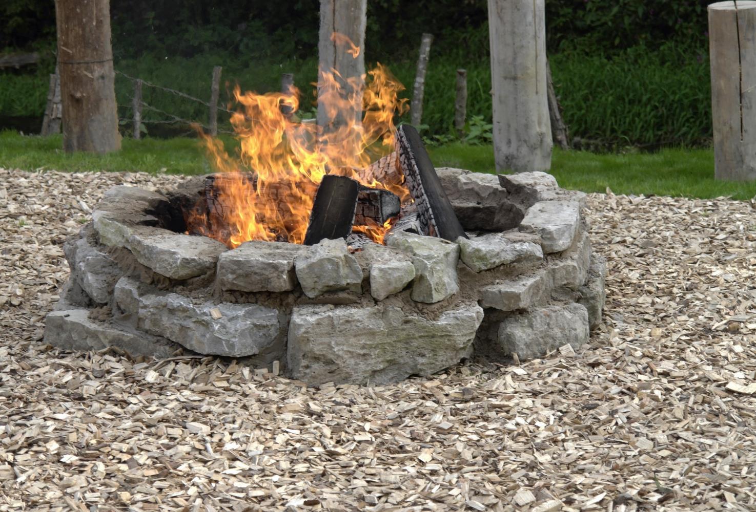 How To Build A Fire Pit With Rocks