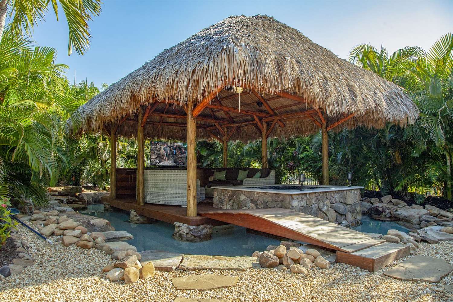 How To Build A Tiki Hut