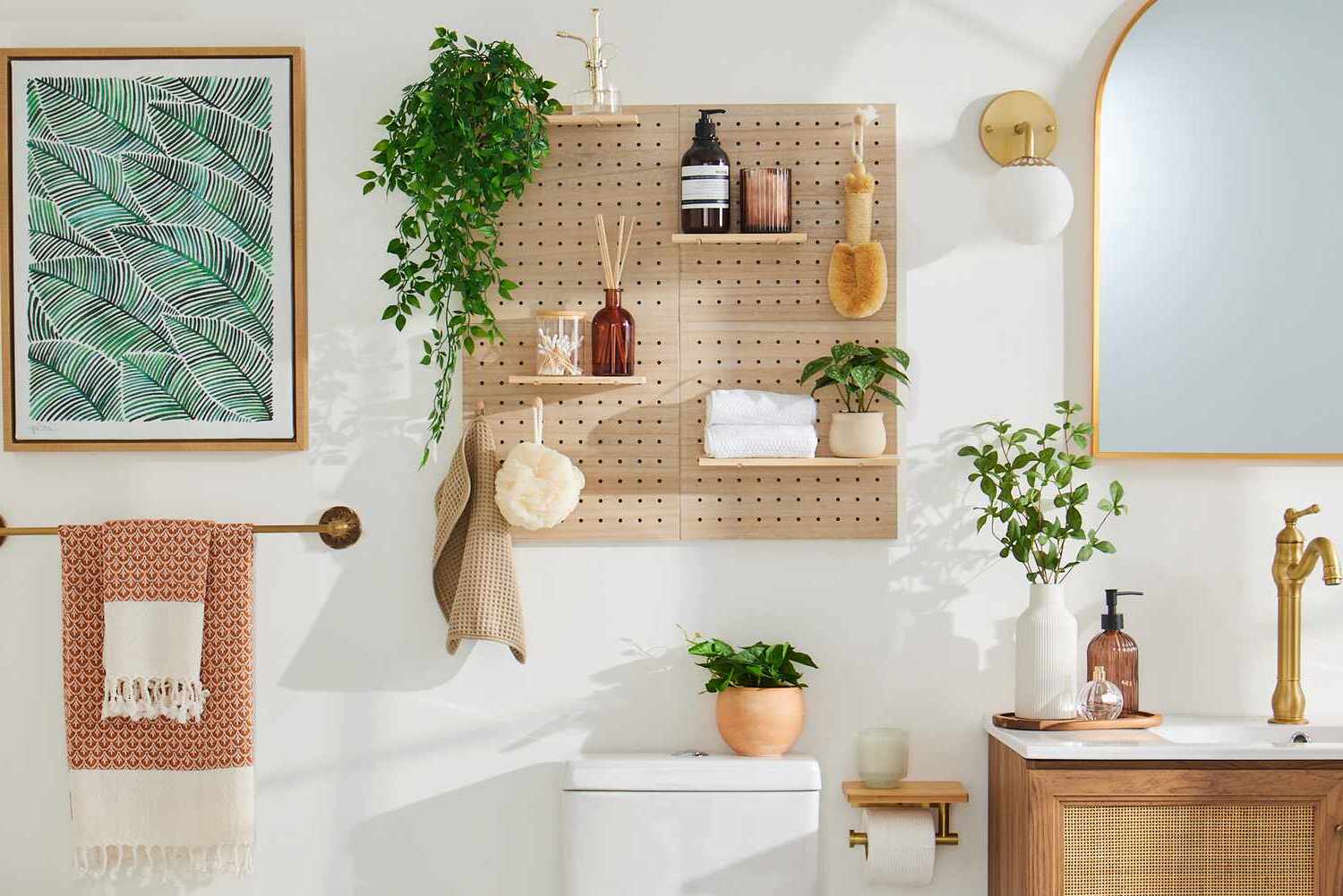 DIY Bathroom Wall Organizer Ideas