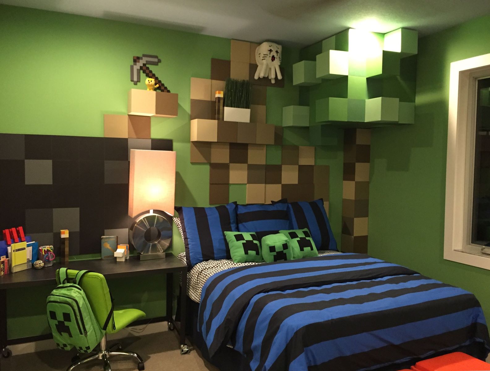 DIY Minecraft Bedroom Decor Ideas
