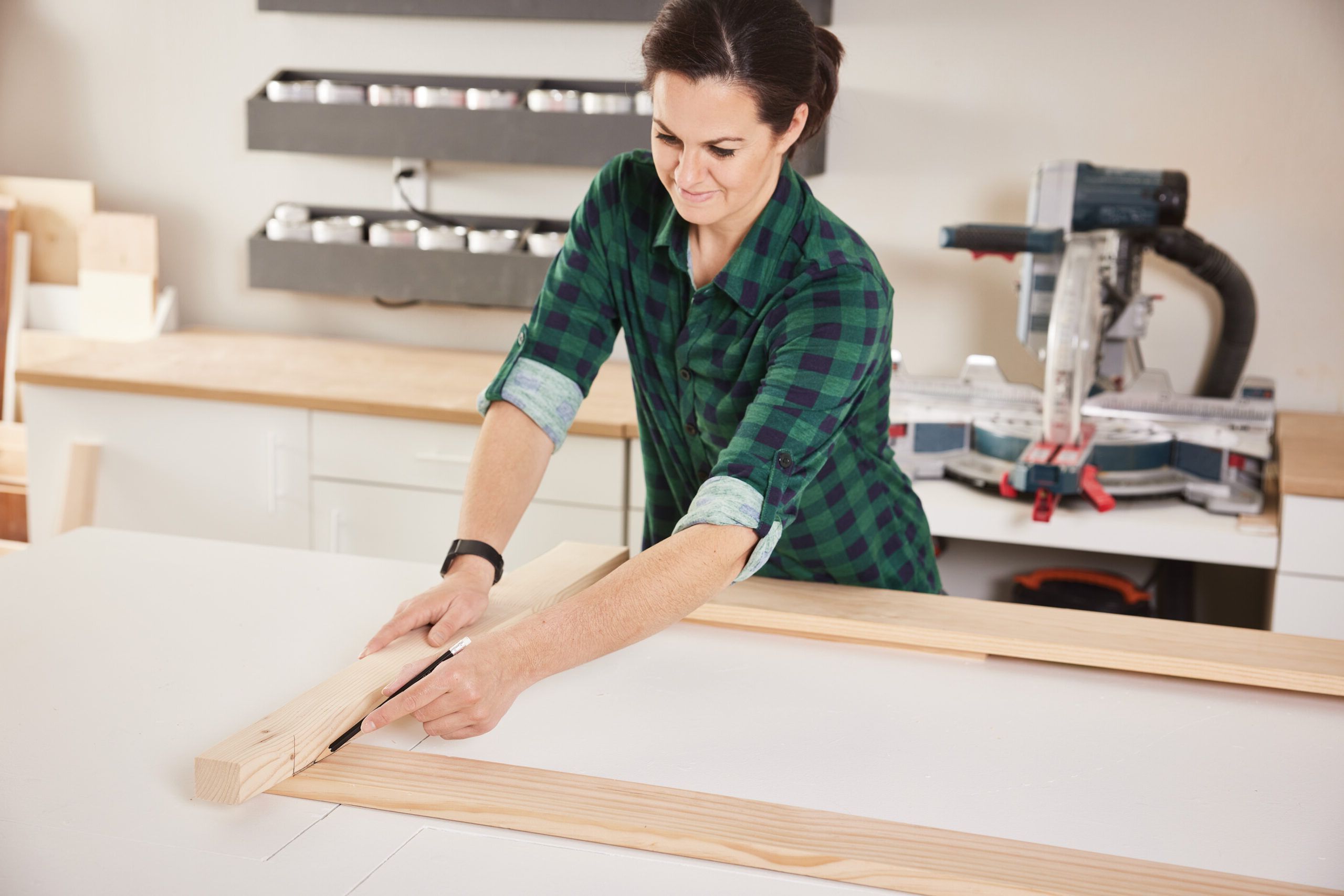 DIY Mobile Kitchen Island: Step-by-step Guide