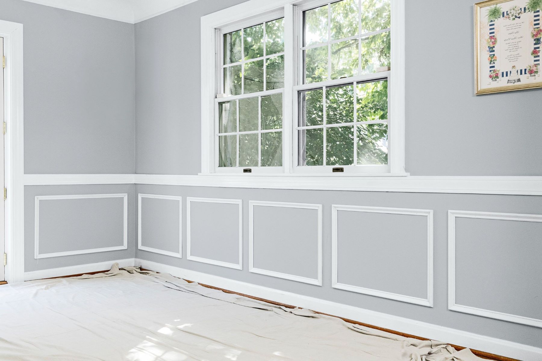 DIY Wainscoting: Step-by-step Guide