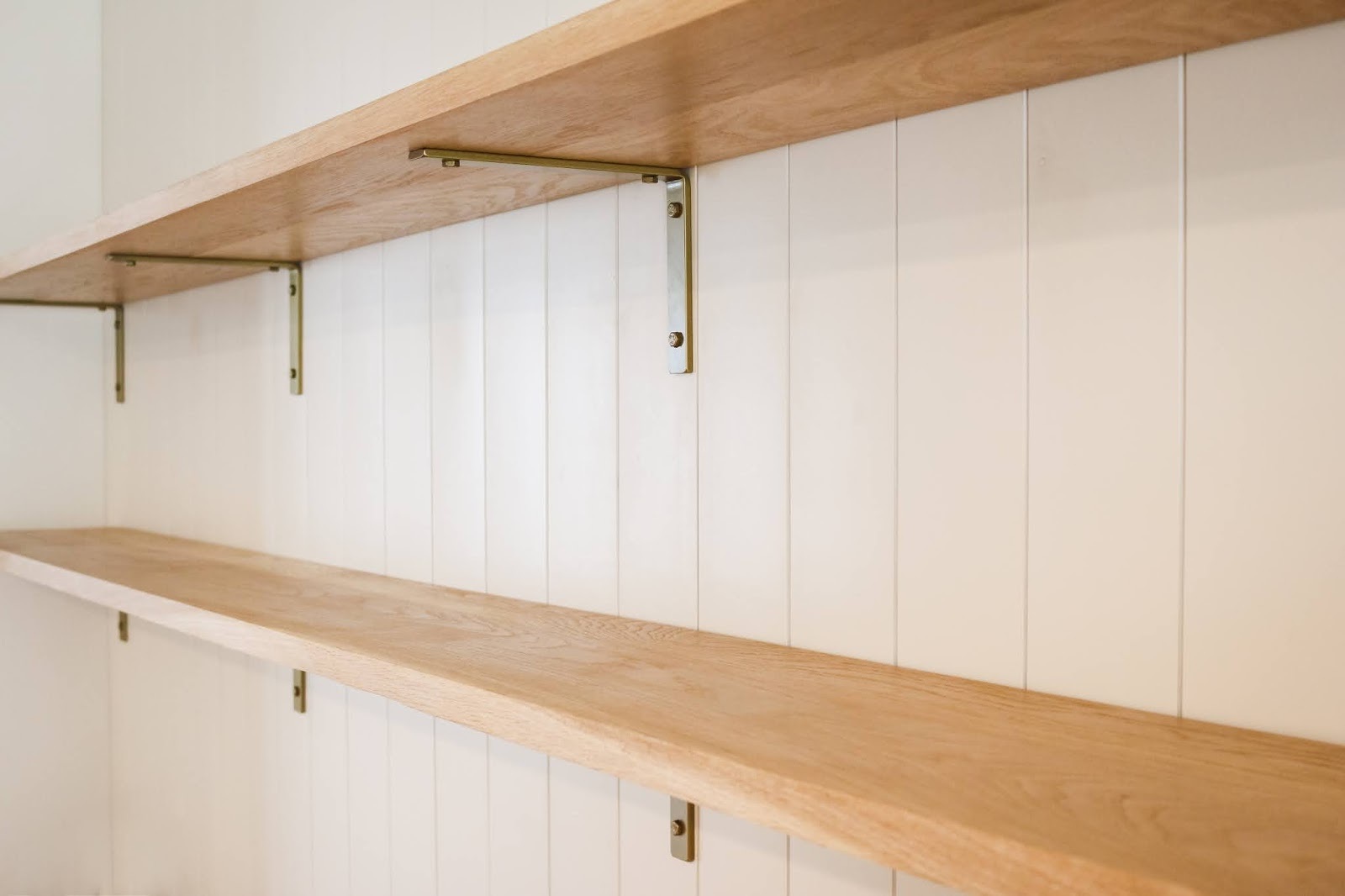 How to Build Floating Shelves: Step-by-Step Guide