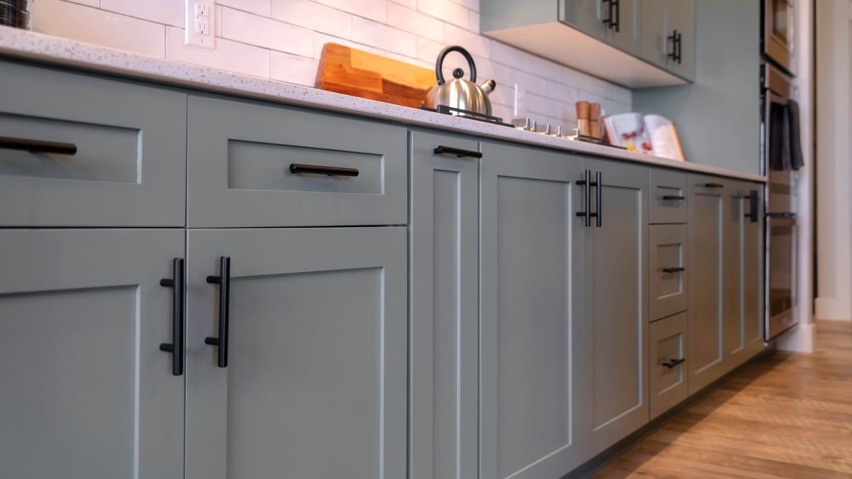 How to Paint Kitchen Cabinets Step-by-Step