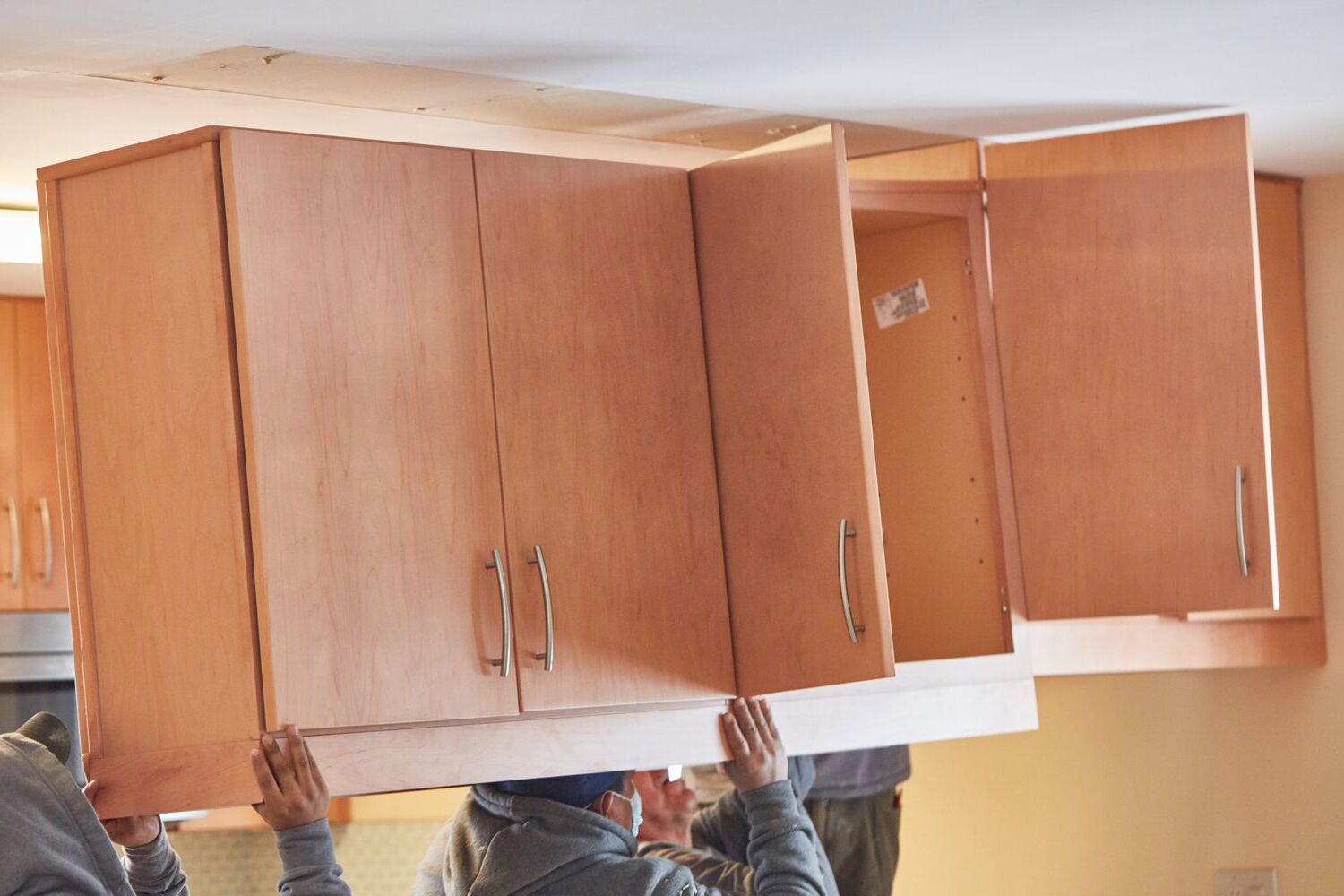 Step-by-step Guide to Installing Kitchen Cabinets