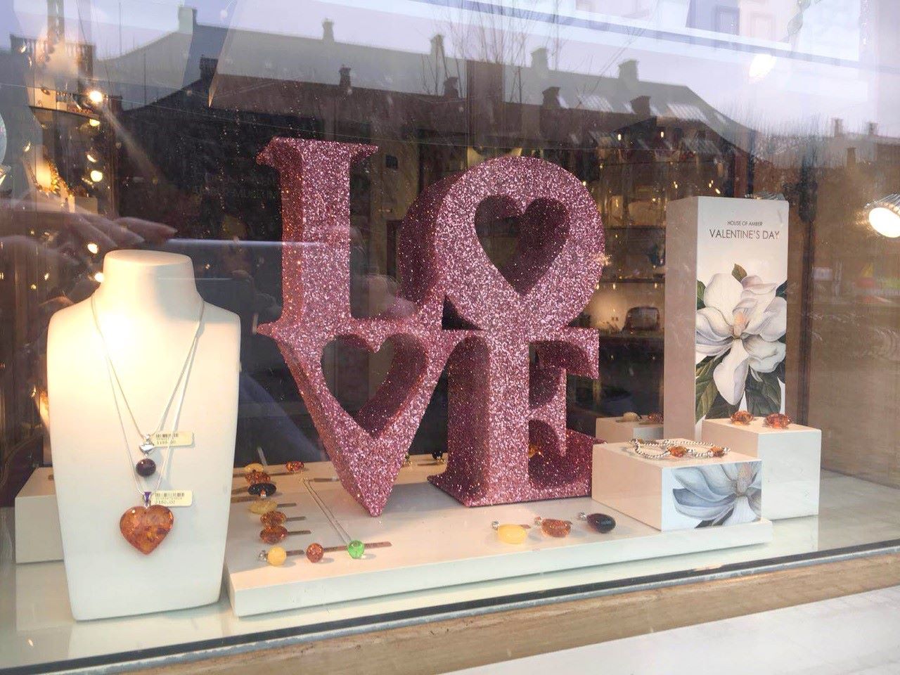 Valentine’s Day Store Display Ideas