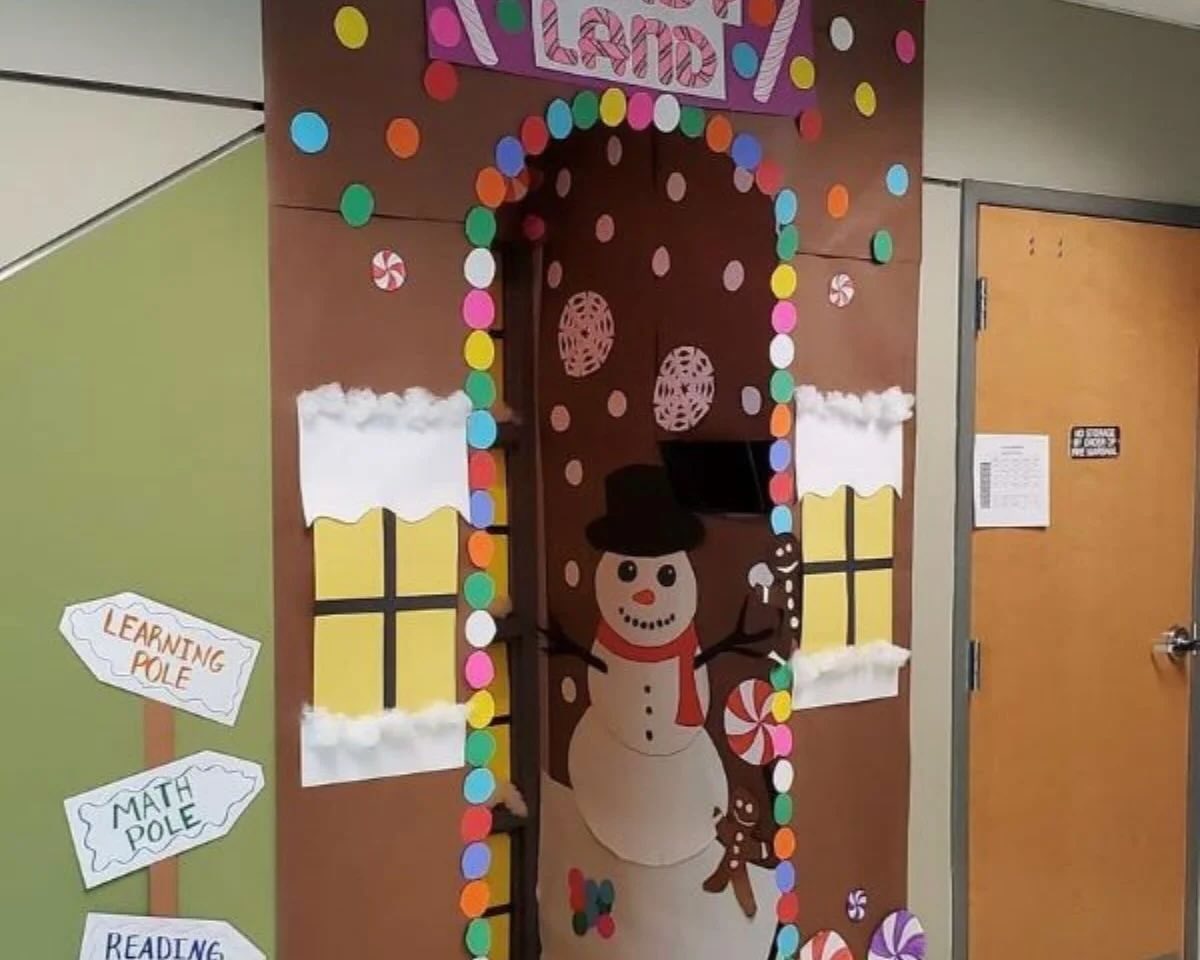 DIY Christmas Classroom Door Decorations