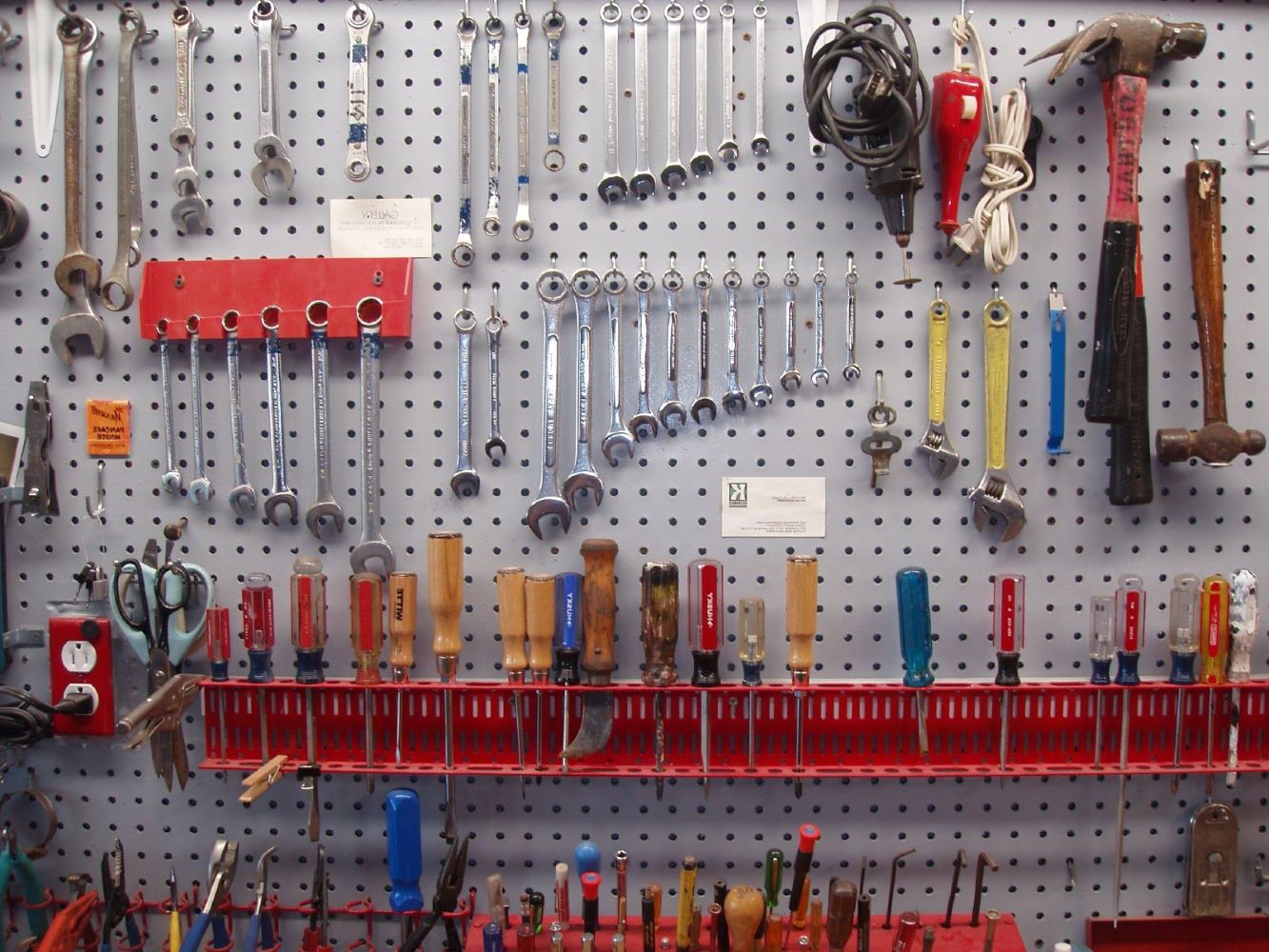 DIY Garage Pegboard Accessories: Organize Your Space