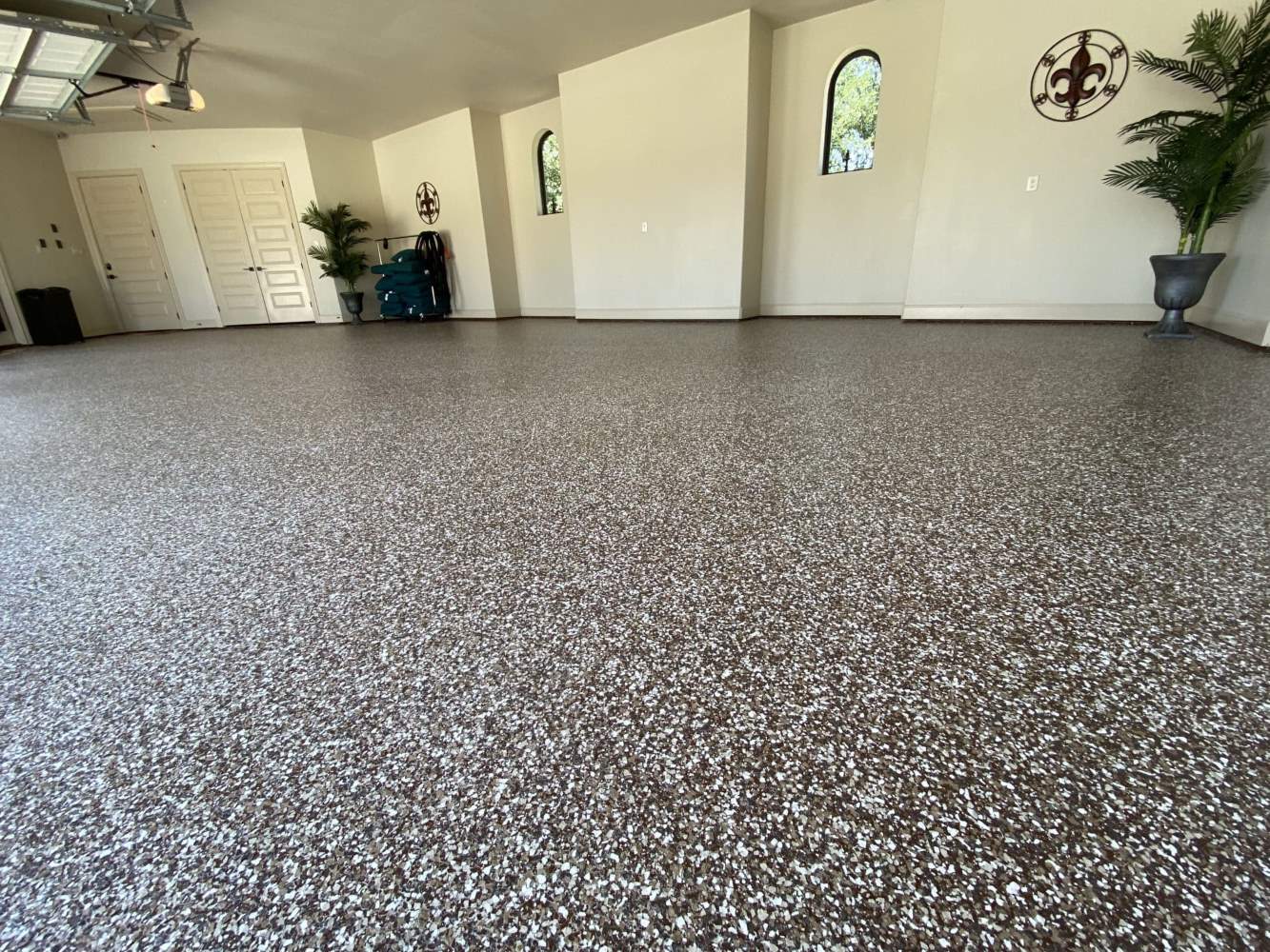 How to Apply Polyurea Garage Floor Coating