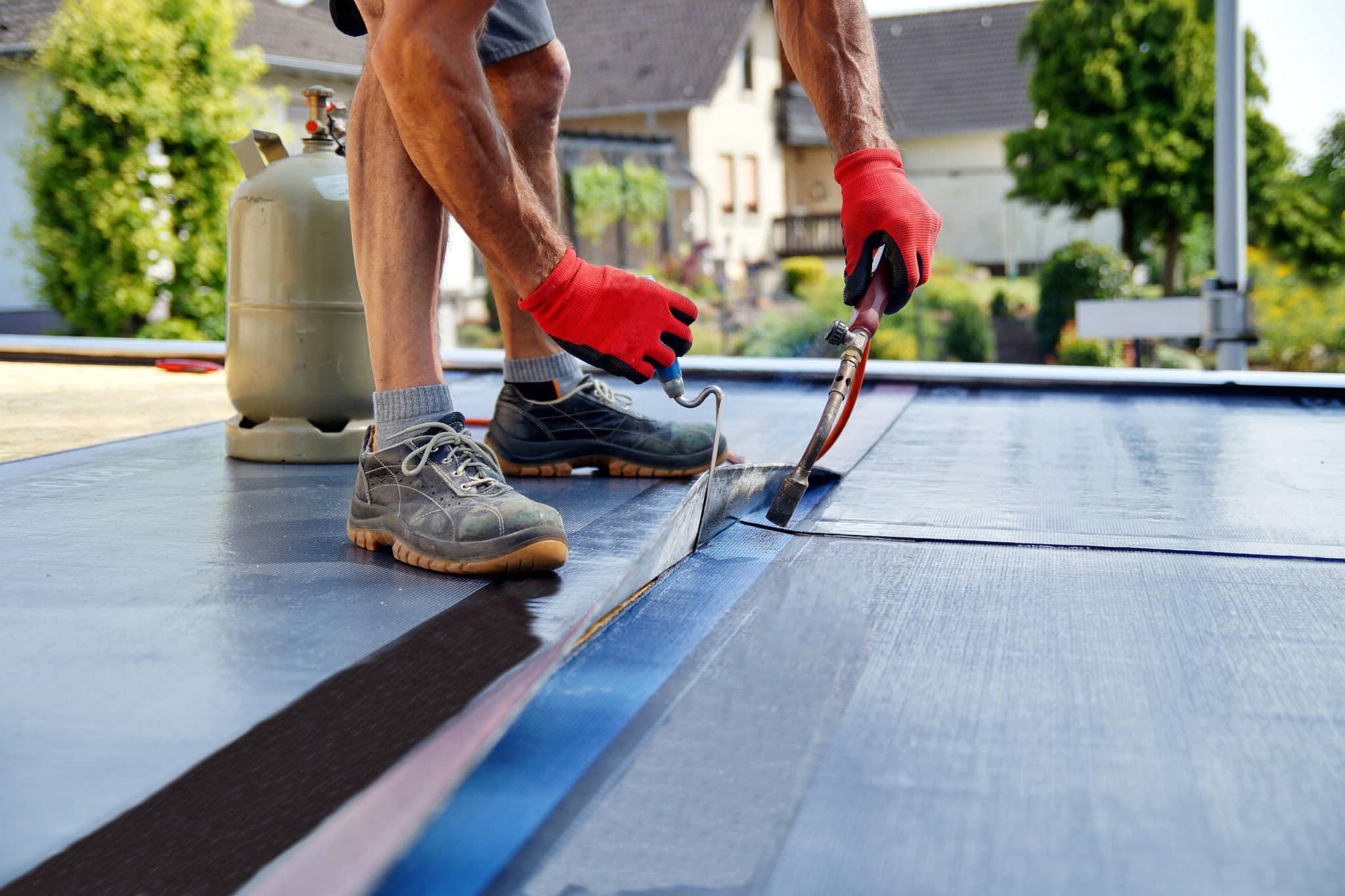 How to Build a DIY Flat Roofing System