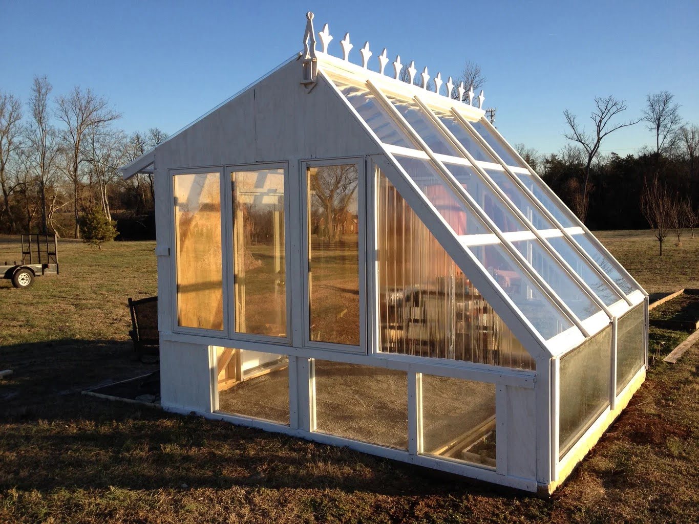 How to Build a DIY Greenhouse Roof