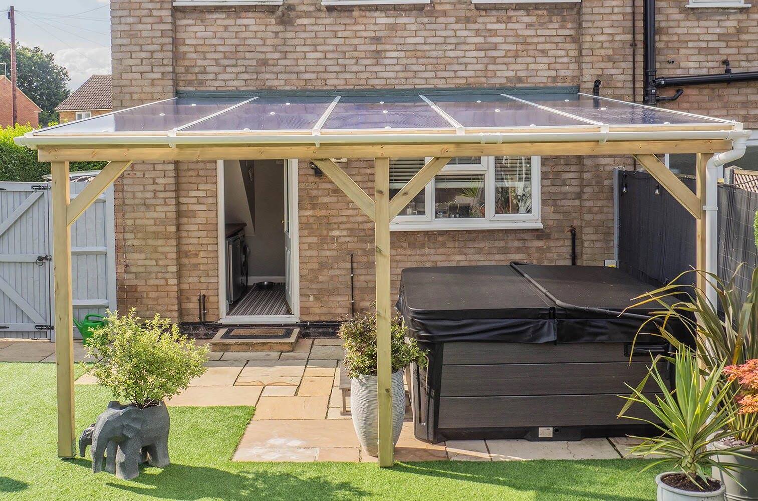 How to Build a Pergola with Roof