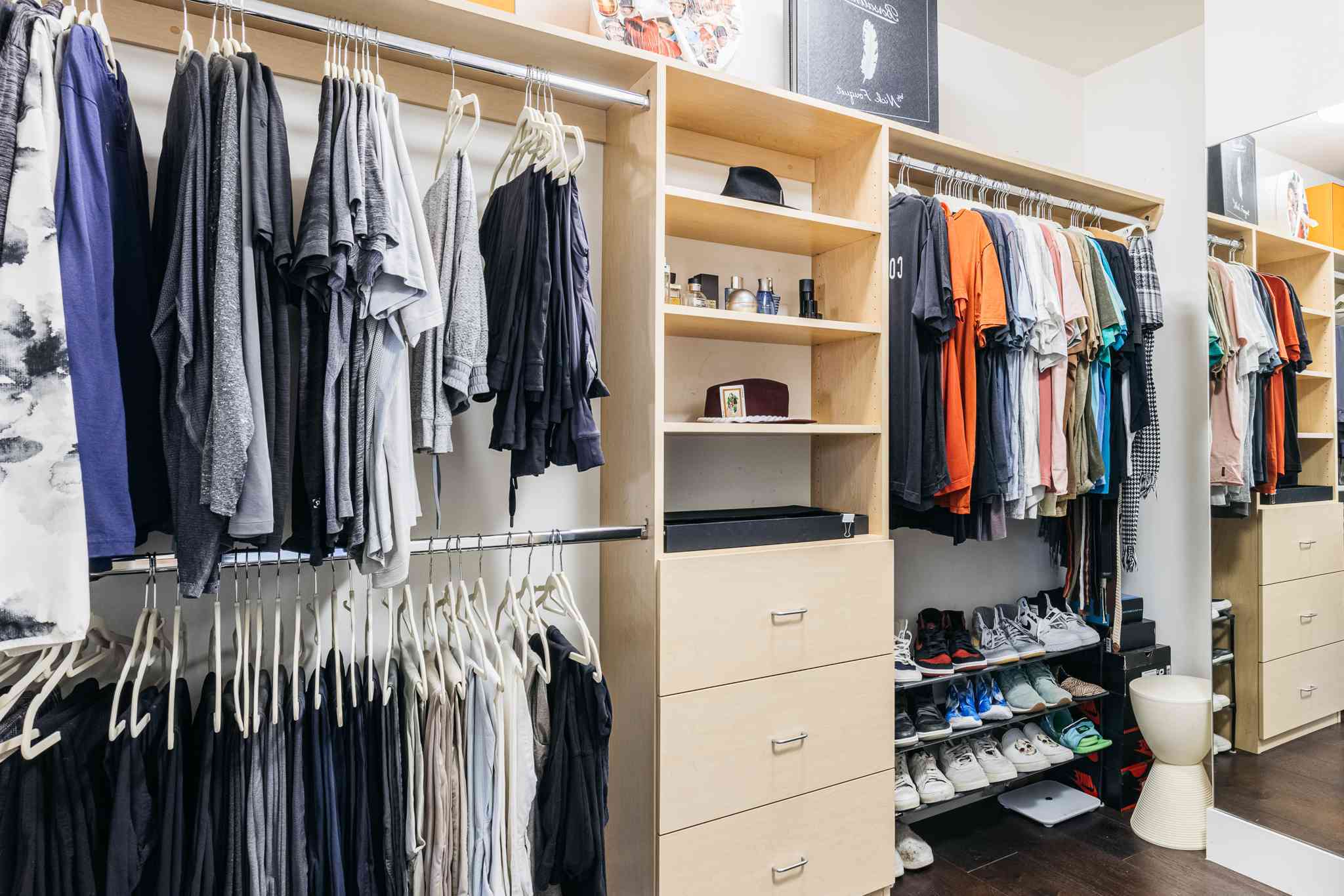 How to Build a Walk-In Closet