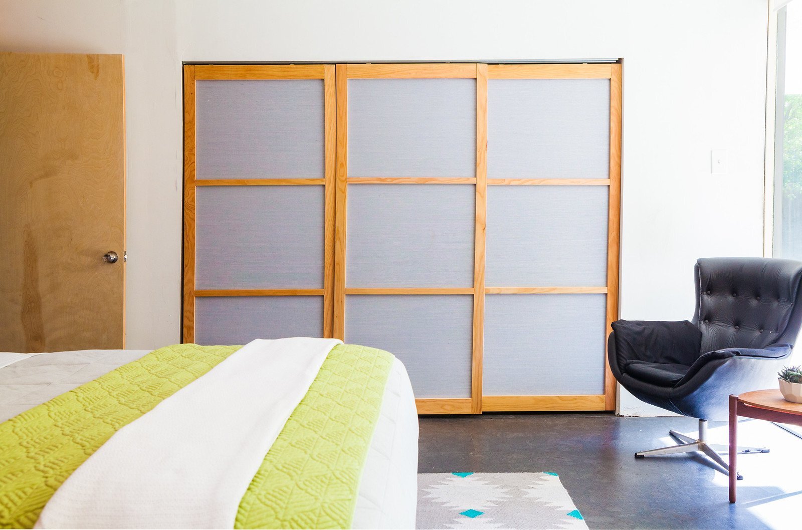 How to Build Mid Century Modern Closet Doors