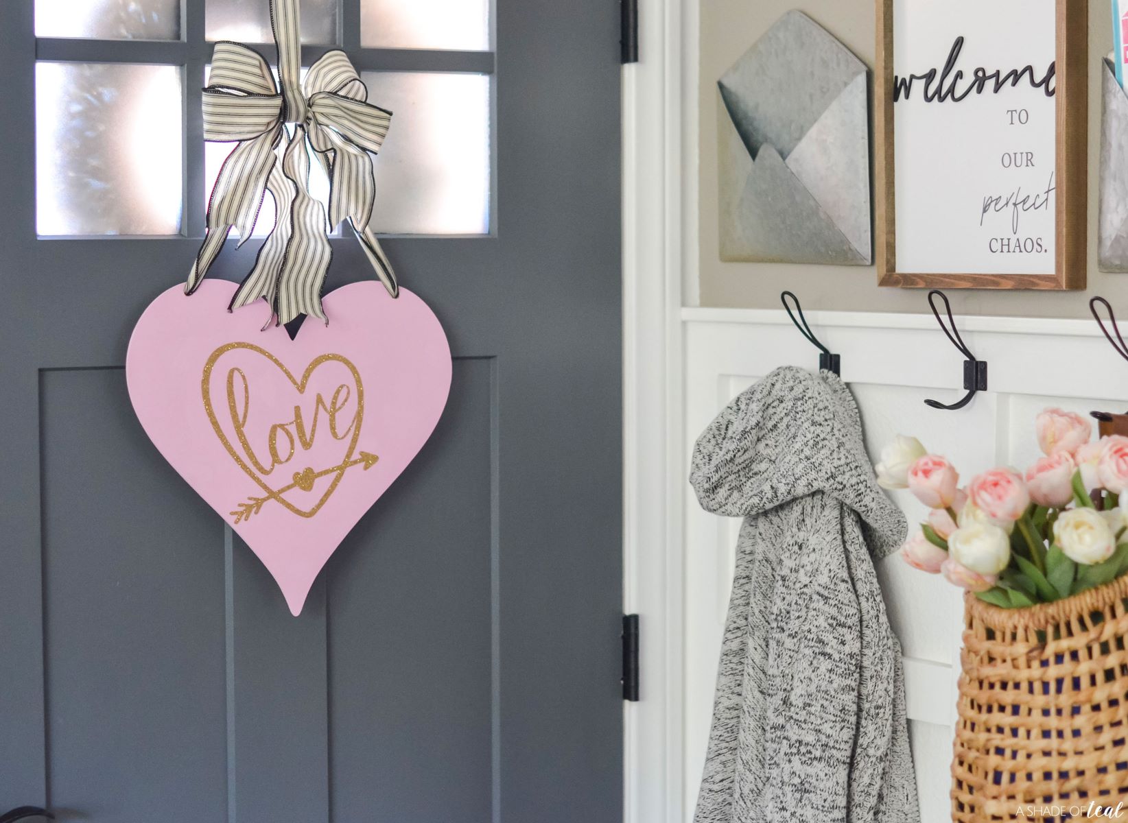 Valentine Door Decorations: DIY Ideas & Inspiration